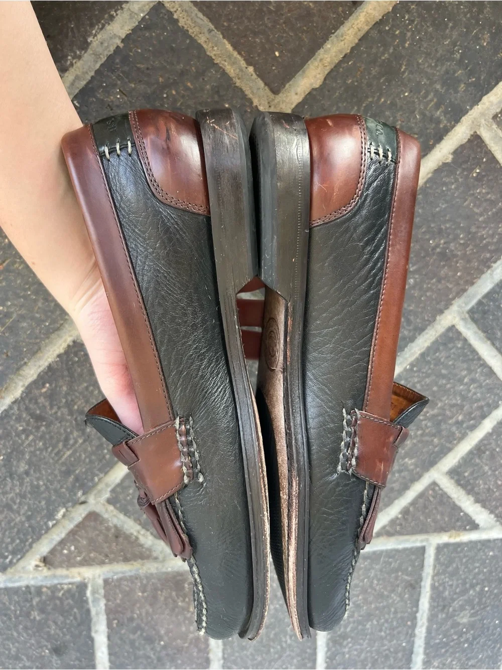 EUC Men’s 8.5 H.S. Trask Leather Tassel Kiltie Loafers